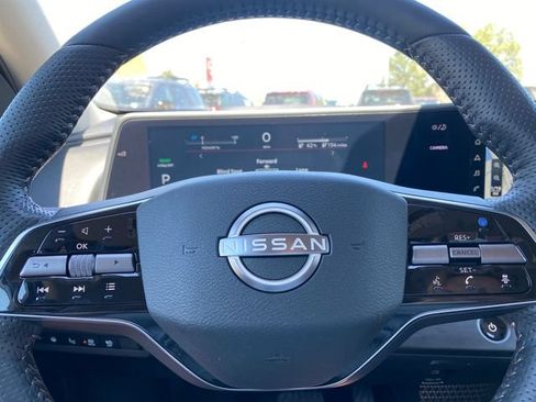 Used 2025 Nissan Ariya FWD image 15