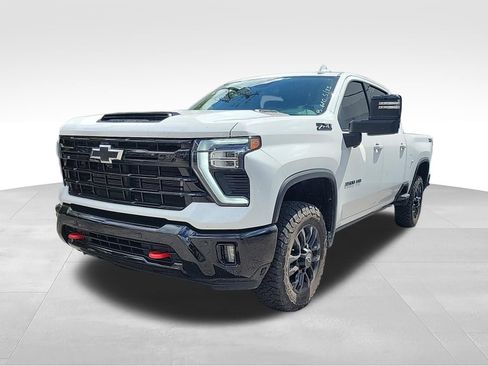 Used 2025 Chevrolet Silverado 3500 LTZ w/ Trail Boss Package AWD/4WD image 2