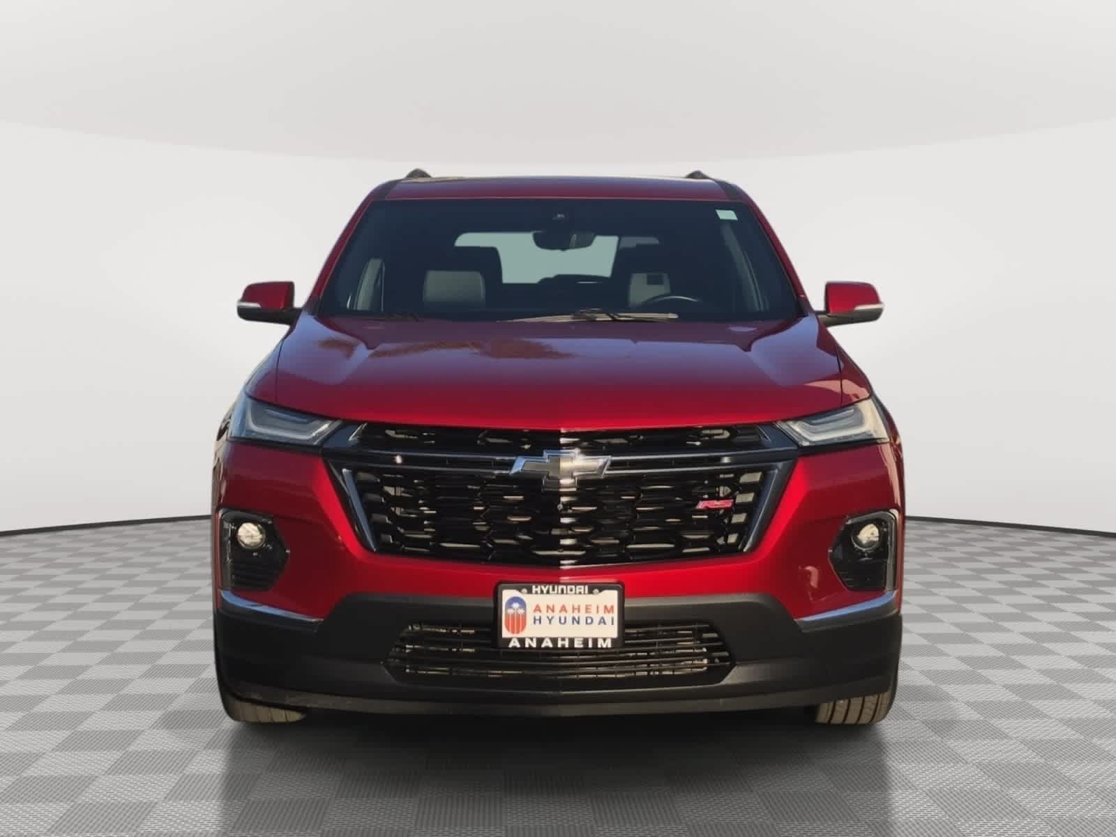 Used 2023 Chevrolet Traverse RS w/ LPO, Floor Liner Package AWD/4WD image 2