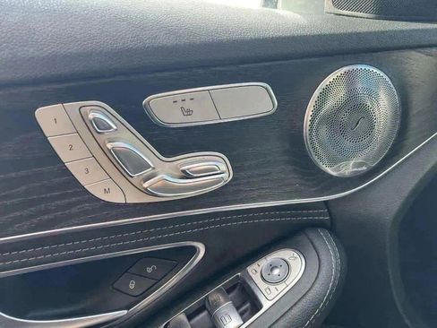 Used 2015 Mercedes-Benz C 300 4MATIC Sedan image 15