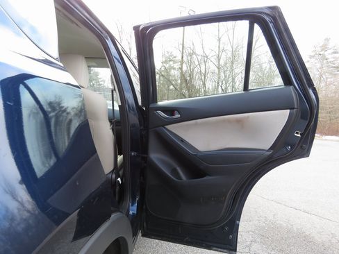 Used 2016 MAZDA CX-5 Sport image 15