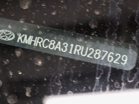 Used 2024 Hyundai Venue Limited FWD image 35