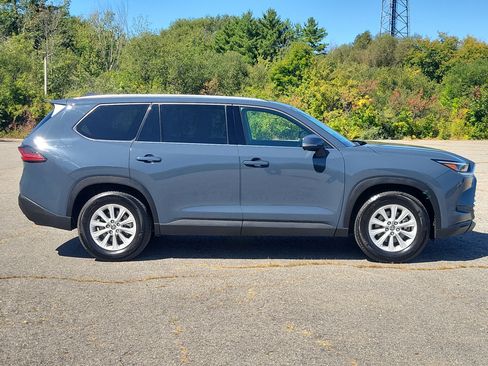 Used 2025 Toyota Grand Highlander AWD Hybrid image 4