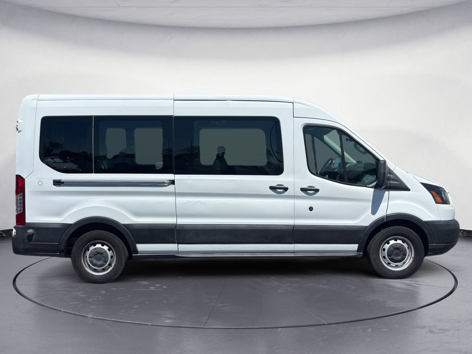 Used 2019 Ford Transit 350 XL RWD image 6
