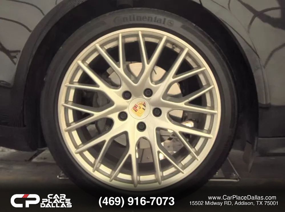Used 2018 Porsche Panamera 4S AWD/4WD image 17