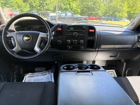 Used 2014 Chevrolet Silverado 2500 LT AWD/4WD image 13