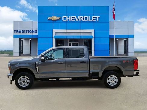 Used 2025 Ford F250 XLT w/ FX4 Off-Road Package AWD/4WD image 6
