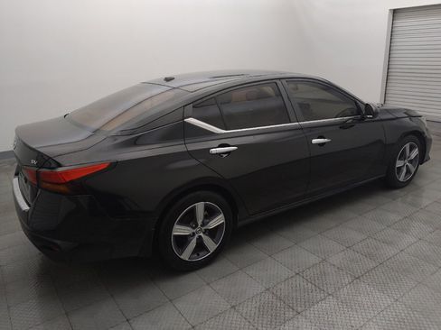 Used 2021 Nissan Altima 2.5 SV FWD image 10