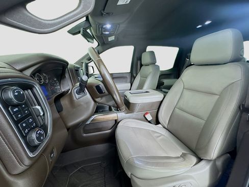 Used 2019 Chevrolet Silverado 1500 LT Trail Boss image 9