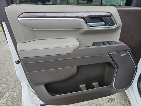 Used 2025 Chevrolet Silverado 1500 LTZ w/ Technology Package RWD image 20