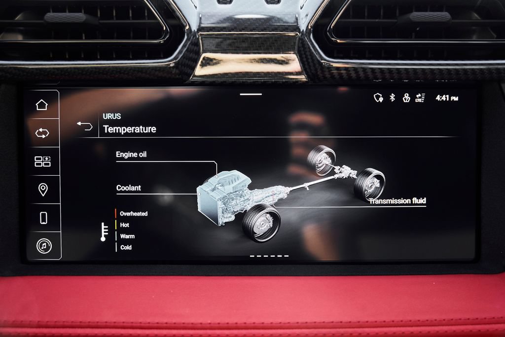 Used 2025 Lamborghini Urus SE AWD/4WD image 75