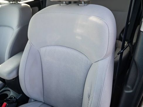 Used 2016 Subaru Forester 2.5i Premium w/ All-Weather Package AWD/4WD image 28