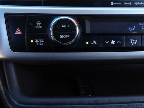 Used 2016 Toyota Highlander XLE image 23