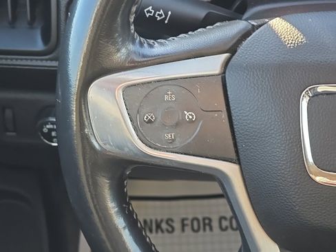 Used 2015 GMC Canyon SLT image 29