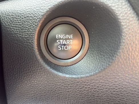 Used 2024 Toyota Corolla Cross LE w/ Moonroof Package FWD image 22