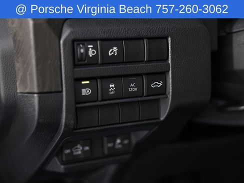 Used 2025 Toyota Tacoma Limited AWD/4WD image 20