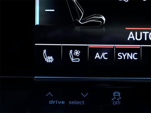 Used 2022 Audi RS 7 Sportback image 28