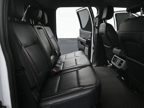 Used 2025 Ford F450 Lariat w/ Chrome Package image 12