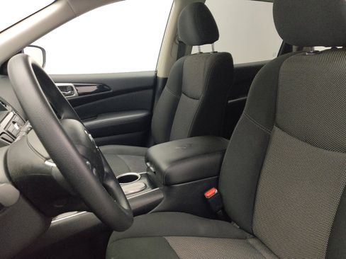 Used 2020 Nissan Pathfinder S image 17