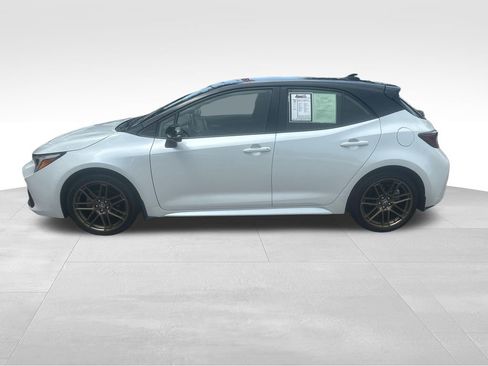 Used 2025 Toyota Corolla Hatchback w/ SE Package FWD image 5