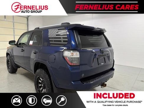 Used 2021 Toyota 4Runner SR5 AWD/4WD image 6