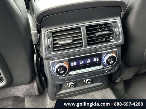 Used 2018 Audi Q7 3.0T Prestige w/ Prestige Package image 11