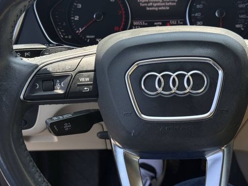 Used 2019 Audi Q5 2.0T Premium w/ Convenience Package AWD/4WD image 16