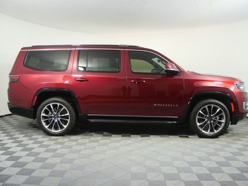 Used 2022 Jeep Wagoneer Series II w/ Premium Group I image 2