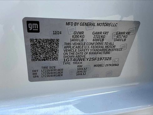 Used 2025 GMC Sierra 3500 Denali w/ Denali Reserve Package image 17