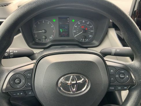 Used 2024 Toyota Corolla LE image 17