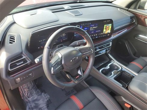 Certified 2024 Chevrolet Traverse RS w/ LPO, Floor Liner Package image 7