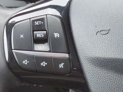 Used 2021 Ford Escape SE w/ SE Sport Appearance Package image 23