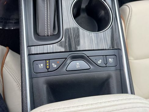 Certified 2017 Chevrolet Impala Premier w/ Enhanced Convenience Package image 11