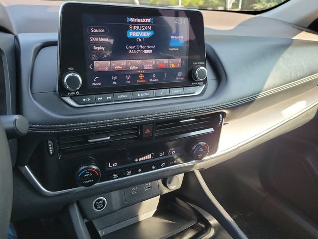 Used 2022 Nissan Rogue SV AWD/4WD image 22