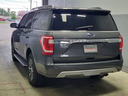 Used 2020 Ford Expedition XLT w/ Equipment Group 202A AWD/4WD image 4