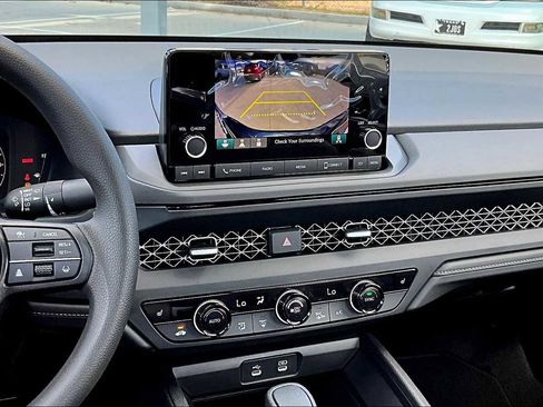 New 2025 Honda Accord SE image 6