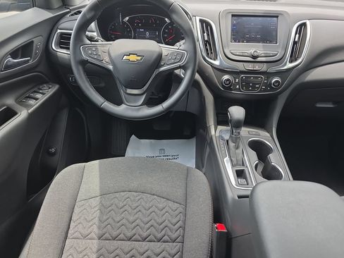 Used 2024 Chevrolet Equinox LT FWD image 18