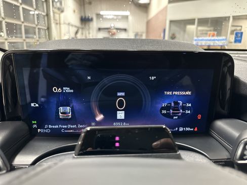 Used 2025 Lincoln Aviator Reserve w/ Equipment Group 201A image 24