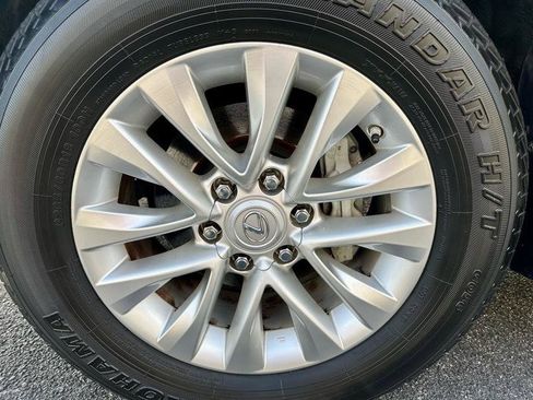 Used 2015 Lexus GX 460 w/ Premium Package image 42