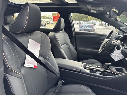 New 2025 Toyota Crown Signia w/ Advanced Technology Package image 35