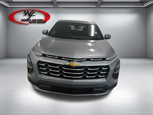 New 2026 Chevrolet Equinox LT FWD image 2