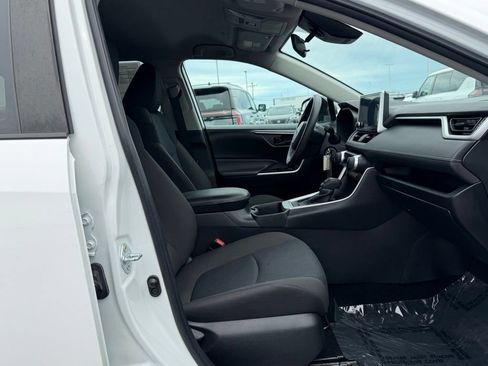 Used 2023 Toyota RAV4 LE FWD image 22