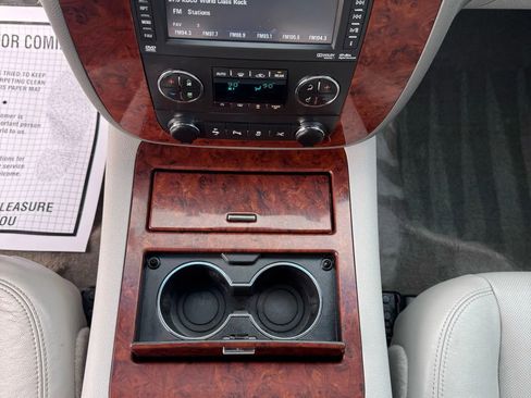 Used 2013 Chevrolet Tahoe LTZ image 20