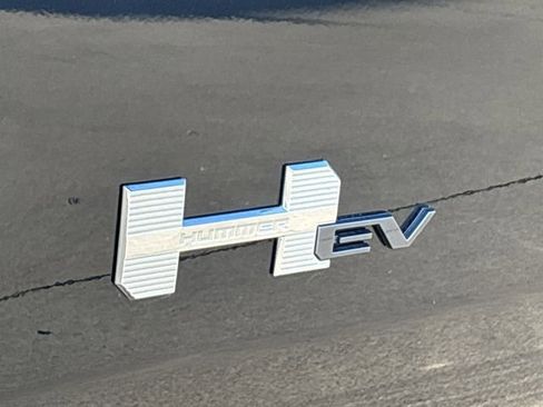 New 2025 GMC Hummer EV 2X image 10