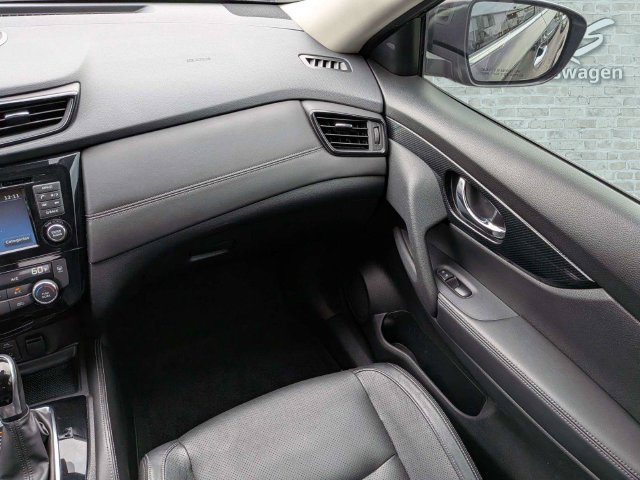 Used 2017 Nissan Rogue SL w/ SL Premium Package FWD image 17