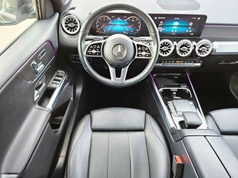 Certified 2023 Mercedes-Benz GLB 250 4MATIC w/ Premium Package image 11