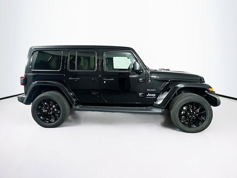 Used 2023 Jeep Wrangler Unlimited Sahara w/ Cold Weather Group AWD/4WD image 10