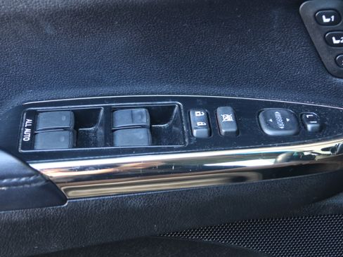 Used 2017 Toyota Avalon Limited image 14