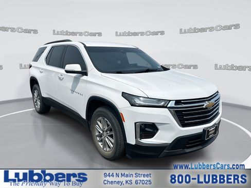 Used 2023 Chevrolet Traverse LT FWD image 1