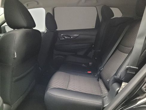 Used 2018 Nissan Rogue SV AWD/4WD image 18